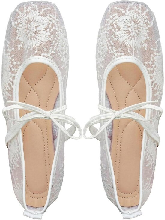 Shoes - Women's Light White Closed Toe Floral Lace Mesh Comfortable Pull On Ballet Flats